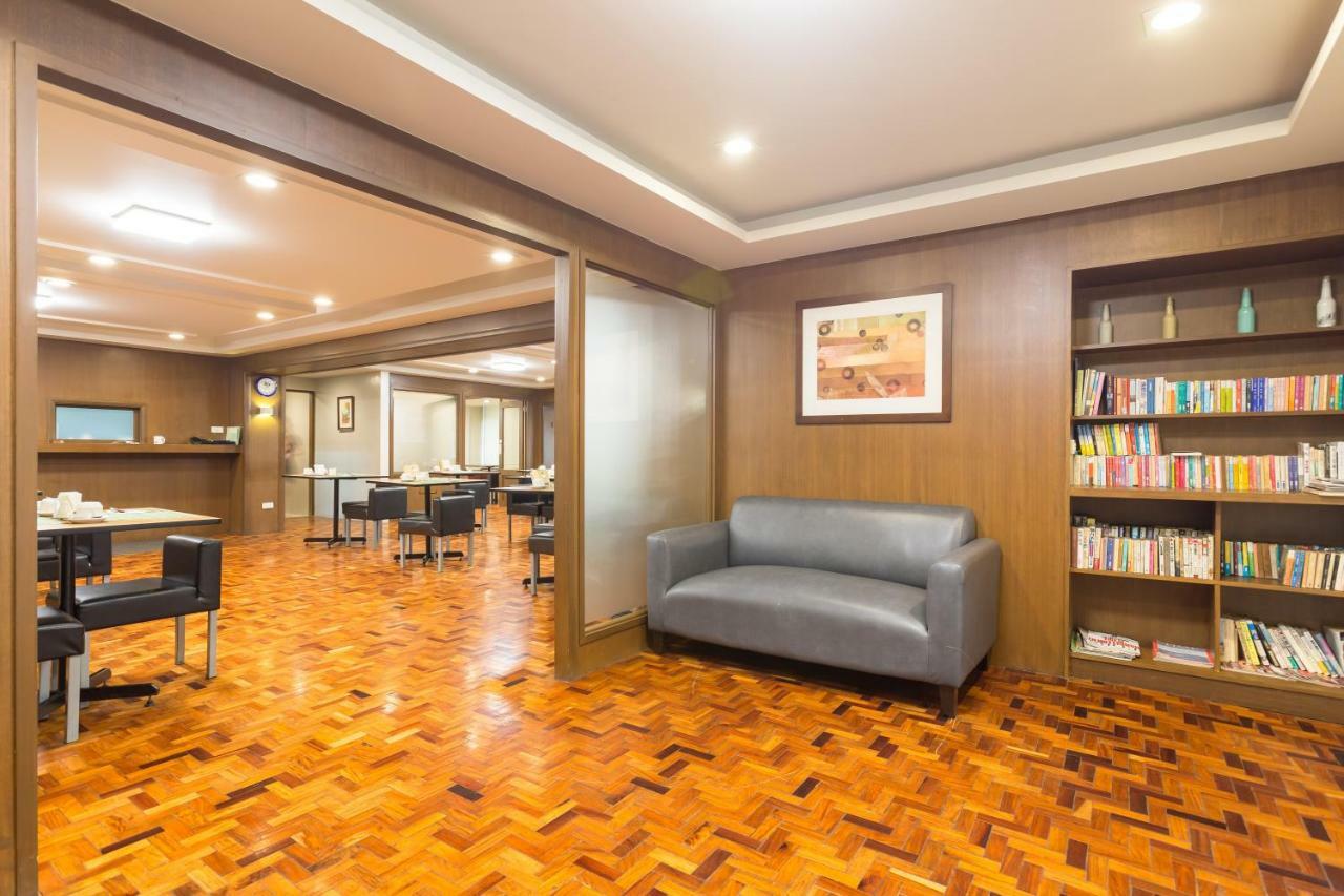 Tropicana Suites Manila Zewnętrze zdjęcie